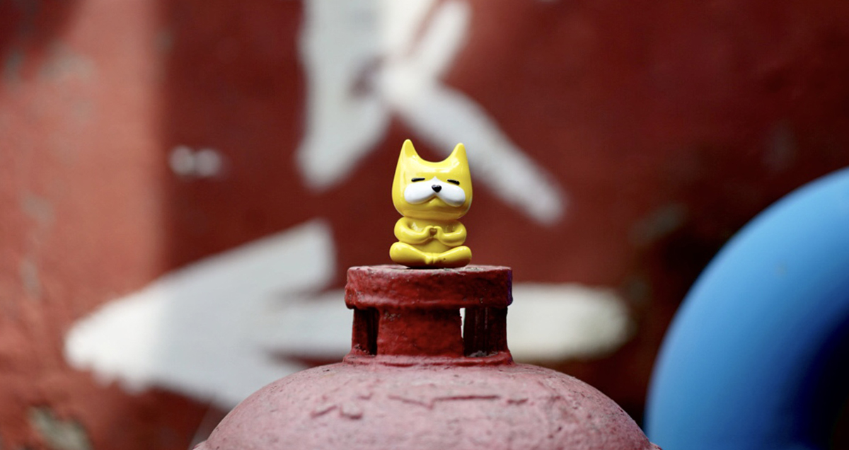 表面冷静，内心炙热。